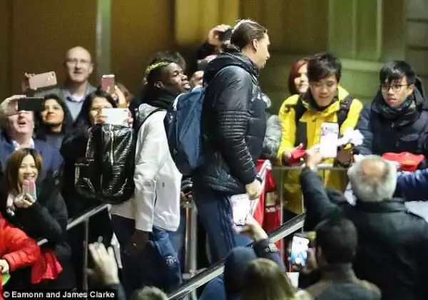 Manchester United Players Arrive Their Hotel Ahead Of Epic Derby Against Liverpool.